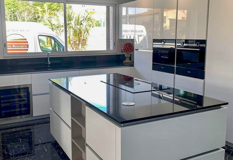 cuisine blanche et noire