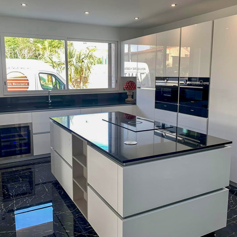 cuisine blanche et noire